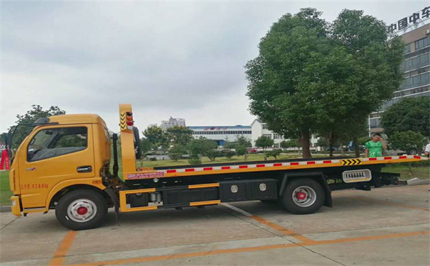 漳州定远24小时拖车救援电话号码，定远道路救援公司怎么收费的